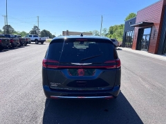 Used 2023  Chrysler Pacifica Touring L FWD at Leadbelt Auto Sales near Leadington&comma; MO