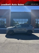 Used 2023  Jeep Compass Altitude 4x4 at Leadbelt Auto Sales near Leadington&comma; MO