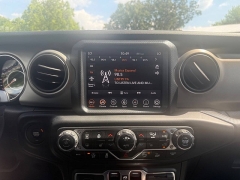 Used 2021 Jeep Gladiator Willys 4x4 at Leadbelt Auto Sales near Farmington, MO