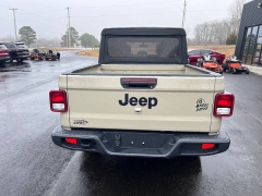 Used 2022  Jeep Gladiator Willys 4x4 at Leadbelt Auto Sales near Leadington&comma; MO