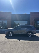Used 2021  Toyota Highlander FWD &lpar;Natl&rpar; at Leadbelt Auto Sales near Leadington&comma; MO