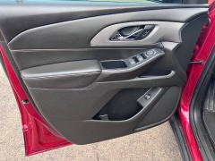 Used 2021  Chevrolet Traverse FWD 4dr LT Cloth w/1LT at Leadbelt Auto Sales near Farmington, MO