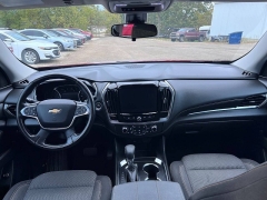Used 2021  Chevrolet Traverse FWD 4dr LT Cloth w/1LT at Leadbelt Auto Sales near Farmington, MO