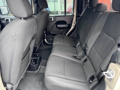 Used 2022  Jeep Gladiator Willys 4x4 at Leadbelt Auto Sales near Leadington&comma; MO