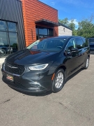 Used 2023  Chrysler Pacifica Touring L FWD at Leadbelt Auto Sales near Leadington&comma; MO