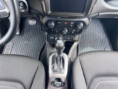 Used 2022  Jeep Renegade Latitude 4x4 at Leadbelt Auto Sales near Farmington, MO