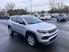 Used 2024  Jeep Compass Latitude 4x4 at Leadbelt Auto Sales near Leadington&comma; MO