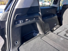 Used 2023  Jeep Grand Cherokee L Limited 4x4 at Leadbelt Auto Sales near Leadington&comma; MO