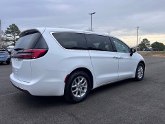 Used 2024  Chrysler Pacifica Touring L FWD at Leadbelt Auto Sales near Leadington&comma; MO
