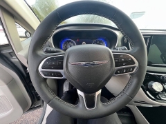 Used 2023  Chrysler Pacifica Touring L FWD at Leadbelt Auto Sales near Farmington, MO