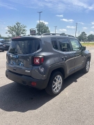 Used 2022  Jeep Renegade Latitude 4x4 at Leadbelt Auto Sales near Leadington&comma; MO