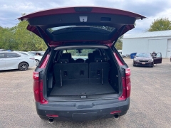 Used 2021  Chevrolet Traverse FWD 4dr LT Cloth w/1LT at Leadbelt Auto Sales near Farmington, MO