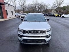 Used 2024  Jeep Compass Latitude 4x4 at Leadbelt Auto Sales near Leadington&comma; MO