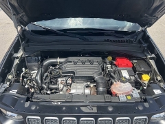 Used 2022  Jeep Renegade Latitude 4x4 at Leadbelt Auto Sales near Leadington&comma; MO