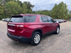 Used 2021  Chevrolet Traverse FWD 4dr LT Cloth w/1LT at Leadbelt Auto Sales near Farmington, MO