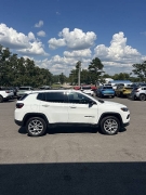 Used 2023  Jeep Compass Latitude Lux 4x4 at Leadbelt Auto Sales near Leadington&comma; MO