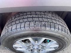 Used 2021  GMC Acadia FWD 4dr SLE at Leadbelt Auto Sales near Leadington&comma; MO