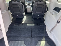 Used 2022  Chrysler Pacifica Touring L FWD at Leadbelt Auto Sales near Leadington&comma; MO