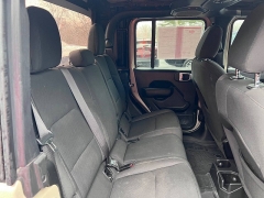 Used 2022  Jeep Gladiator Willys 4x4 at Leadbelt Auto Sales near Leadington&comma; MO