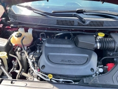 Used 2021  Chrysler Pacifica Touring L FWD at Leadbelt Auto Sales near Leadington&comma; MO