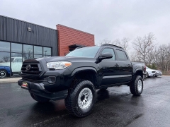 Used 2023  Toyota Tacoma 4WD Double Cab 5' Bed V6 &lpar;Natl&rpar; at Leadbelt Auto Sales near Leadington&comma; MO