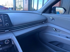 Used 2021  Hyundai Elantra SEL IVT &ast;Ltd Avail&ast; at Leadbelt Auto Sales near Leadington&comma; MO