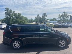 Used 2023  Chrysler Pacifica Touring L FWD at Leadbelt Auto Sales near Leadington&comma; MO