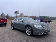 Used 2017  Chrysler 300C 4d Sedan RWD V8 at Leadbelt Auto Sales near Farmington, MO