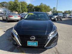 Used 2024  Nissan Altima 2.5 SV Sedan at Capitol Car Credit near Rantoul, IL