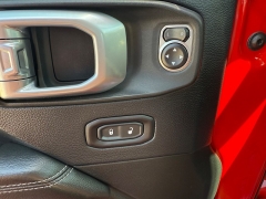Used 2019 Jeep Wrangler Unlimited 4d SUV 4WD Sahara at Capitol Car Credit near Rantoul, IL