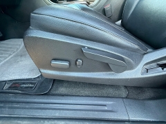 Used 2018  GMC Canyon 4WD Crew Cab SLT at Capitol Car Credit near Rantoul, IL