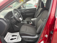 Used 2020  Nissan Rogue 4d SUV FWD SV at Capitol Car Credit near Rantoul&comma; IL