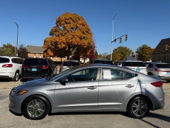Used 2017  Hyundai Elantra 4d Sedan SE Auto at Capitol Car Credit near Rantoul, IL