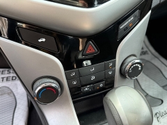 Used 2016  Chevrolet Cruze Limited 4d Sedan LT w&sol;1LT Auto at Capitol Car Credit near Rantoul&comma; IL