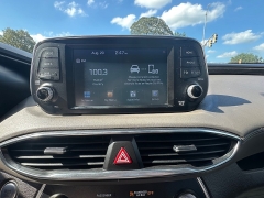 Used 2020  Hyundai Santa Fe 4d SUV AWD SEL 2&period;4L at Capitol Car Credit near Rantoul&comma; IL