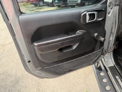 Used 2020  Jeep Wrangler Unlimited 4d SUV 4WD Sport at Capitol Car Credit near Rantoul&comma; IL