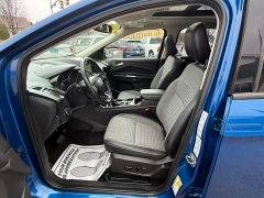 Used 2019  Ford Escape 4d SUV 4WD Titanium at Capitol Car Credit near Rantoul, IL