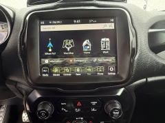 Used 2021  Jeep Renegade Limited 4x4 at Capitol Car Credit near Rantoul&comma; IL