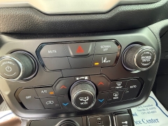 Used 2021 Jeep Renegade Jeepster 4x4 at Capitol Car Credit near Rantoul, IL