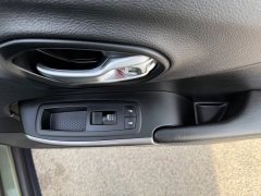 Used 2019  Jeep Cherokee 4d SUV 4WD Latitude Plus 2&period;4L at Capitol Car Credit near Rantoul&comma; IL