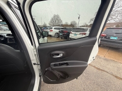 Used 2021  Jeep Renegade Limited 4x4 at Capitol Car Credit near Rantoul&comma; IL