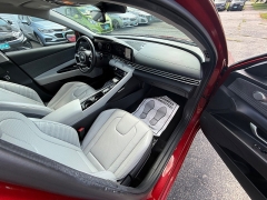 Used 2024  Hyundai Elantra Limited IVT at Capitol Car Credit near Rantoul&comma; IL