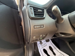 Used 2018  Nissan Rogue 4d SUV FWD SV at Capitol Car Credit near Rantoul&comma; IL