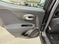 Used 2021 Jeep Renegade Jeepster 4x4 at Capitol Car Credit near Rantoul, IL