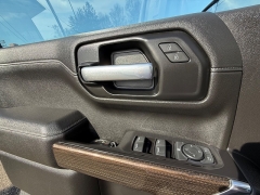 Used 2021  Chevrolet Silverado 1500 4WD Crew Cab 147" LT at Capitol Car Credit near Rantoul&comma; IL