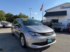 Used 2021  Chrysler Voyager L FWD at Capitol Car Credit near Rantoul, IL