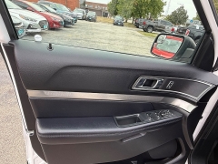 Used 2018  Ford Explorer 4d SUV 4WD XLT at Capitol Car Credit near Rantoul, IL