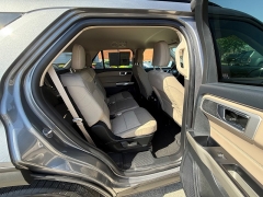 Used 2022  Ford Explorer XLT 4WD at Capitol Car Credit near Rantoul&comma; IL