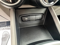 Used 2024  Hyundai Venue SEL IVT at Capitol Car Credit near Rantoul&comma; IL