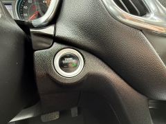 Used 2019  Chevrolet Equinox 4d SUV FWD LT w&sol;1LT at Capitol Car Credit near Rantoul&comma; IL